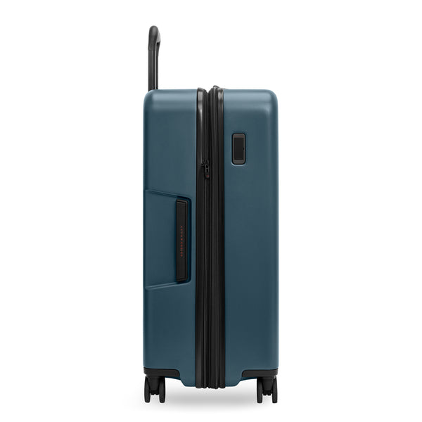 ZDX Medium 27” Hardside Expandable Spinner