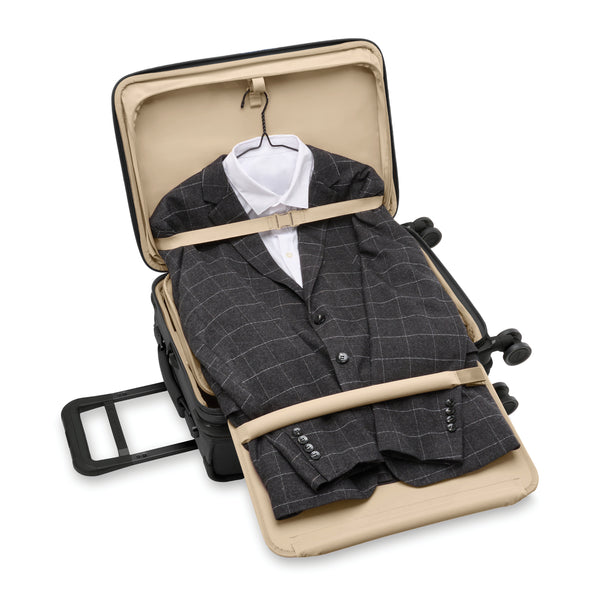 Baseline ESSENTIAL CARRY-ON SPINNER