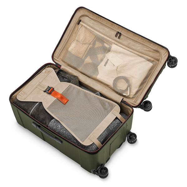 TORQ MEDIUM HARDSIDE TRUNK SPINNER