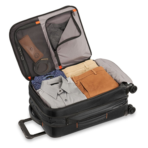ZDX DOMESTIC CARRY-ON EXPANDABLE SPINNER